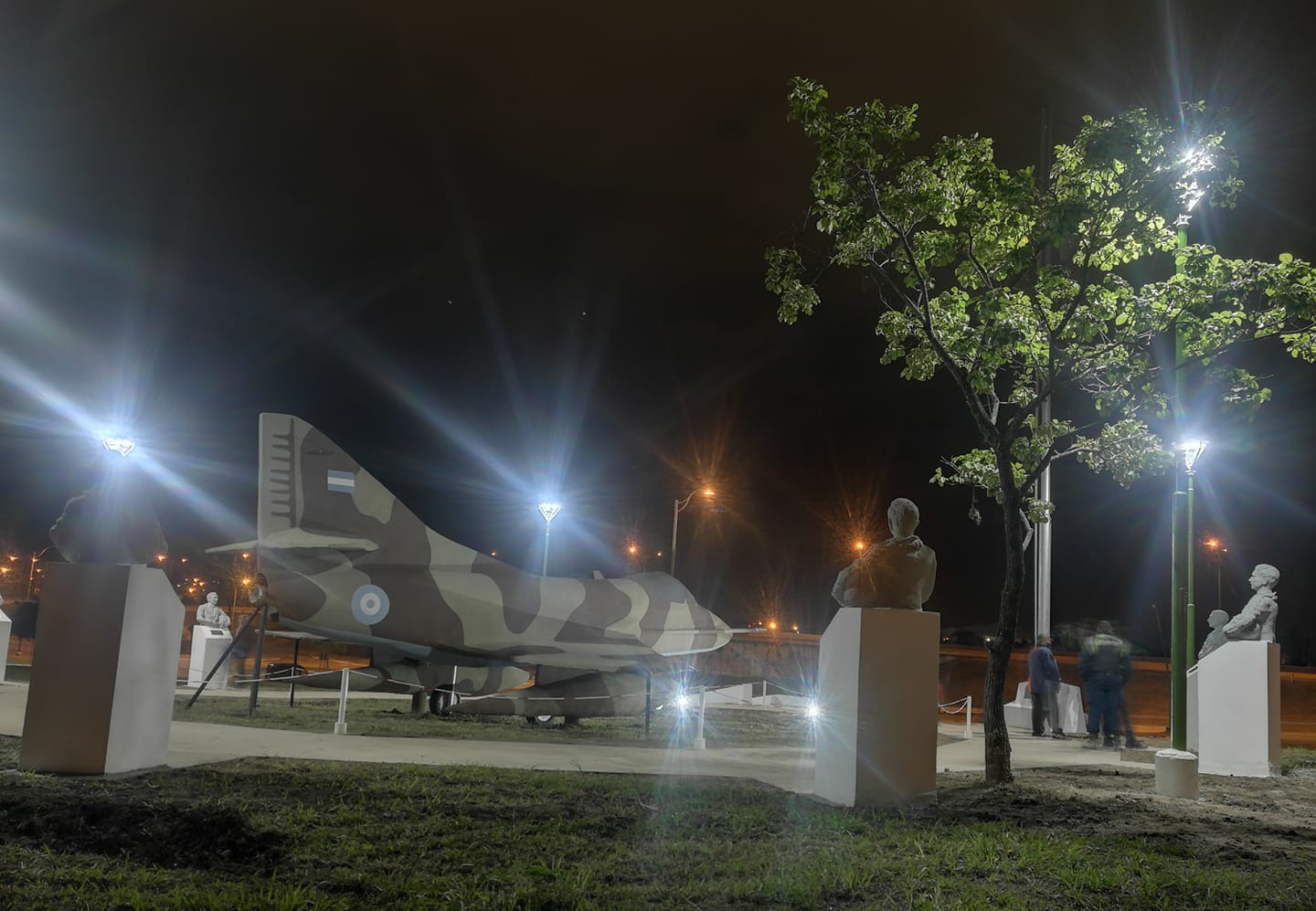 Monumento Avión - Malvinas