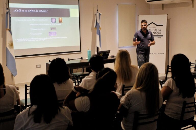 Dictaron un taller de arqueología para docentes