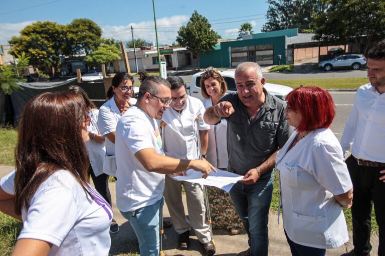 Noguera y Medina Ruiz visitaron la obra del Hospital Modular de Lomas de Tafí