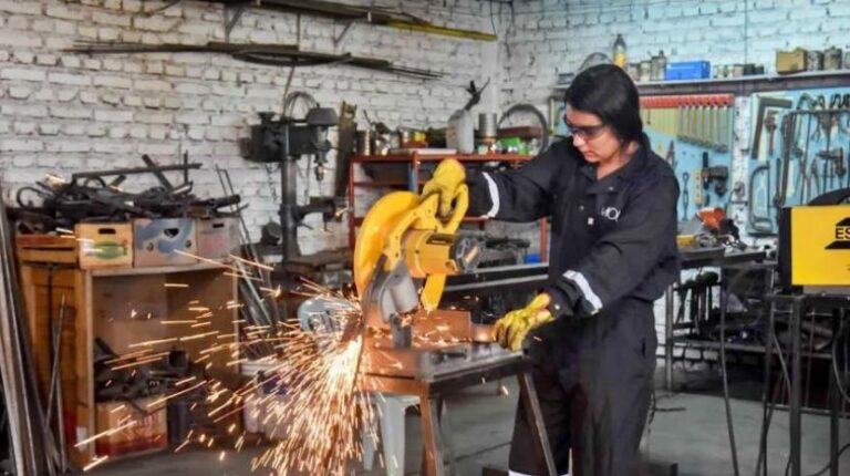 El taller de Herrería y Reutilización de Metales realizará su acto de cierre