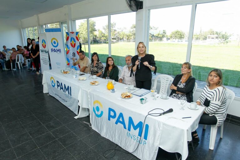 Tafí Viejo inauguró su primera colonia para adultos mayores