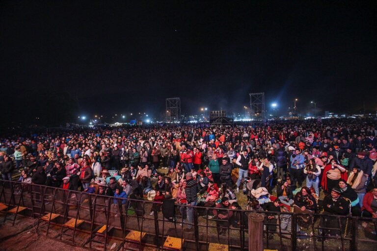 Exitosa participación de artistas locales en la 2º Peña Familiar de Lomas de Tafí