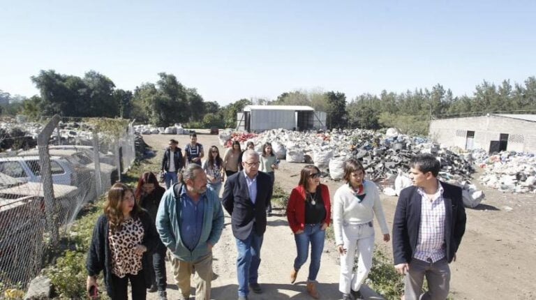 Fortaleciendo la Gestión Ambiental: Visita de Autoridades de Catamarca al CIAT🌱