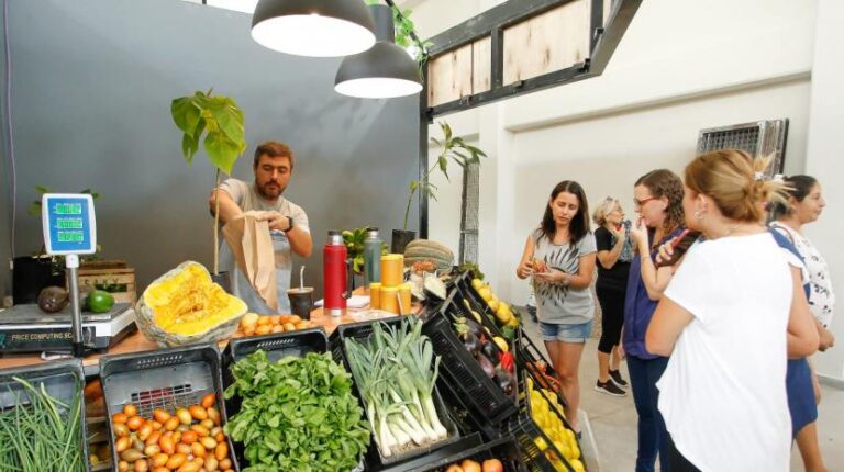 El Mercado Municipal de Tafí Viejo ofrece descuentos especiales para docentes y jubilados