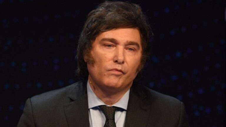 Milei sobre los créditos UVA: «Si usted tomó una decisión incorrecta, se tiene que hacer cargo»