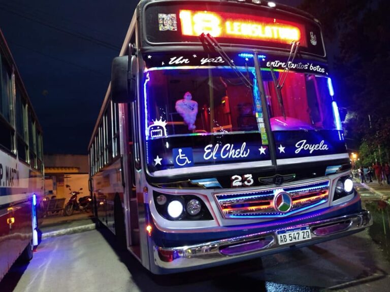 Organizan una Expo de Colectivos y Camiones en Lomas de Tafí