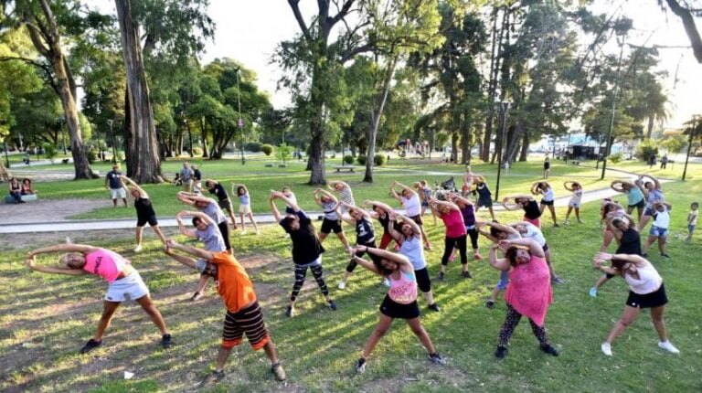 Programa Plazas Saludables en Lomas de Tafí: Ejercítate al aire libre y mejora tu bienestar físico