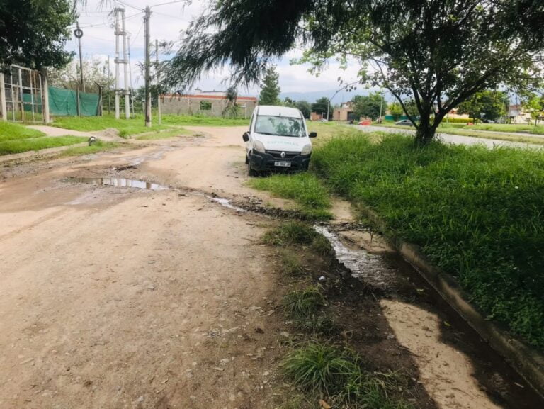 Situación de emergencia por pérdida de agua en el Barrio Policial 3