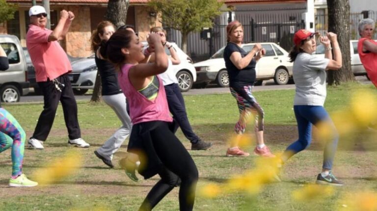 Amplia variedad de actividades deportivas gratuitas en Lomas de Tafí