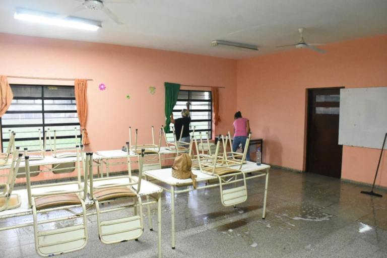 Mantenimiento en escuelas de Tafí Viejo: Mejorando los espacios educativos