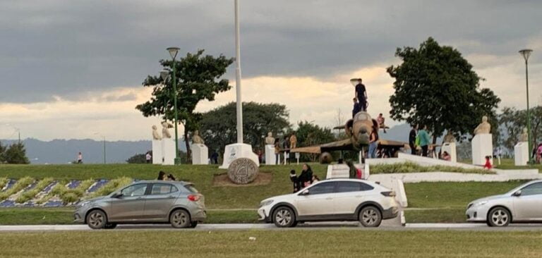 Conciencia y Respeto: Monumento a los Caídos en la Guerra de Malvinas en Lomas de Tafí