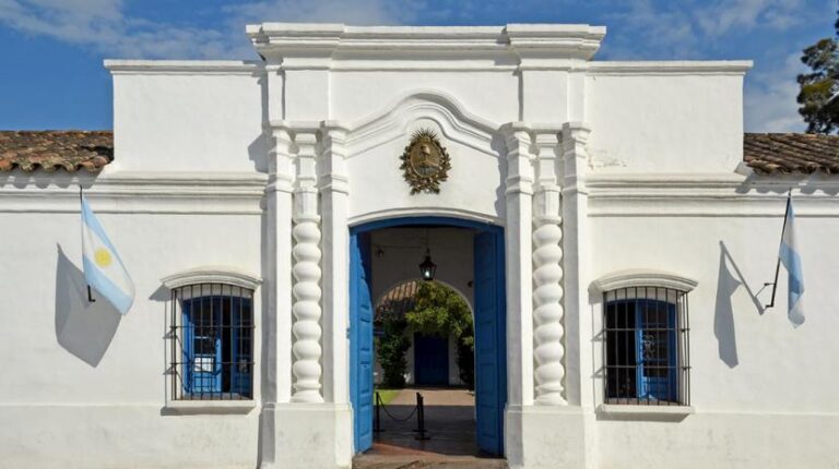 Gran Celebración del Día de la Independencia en el Parque Miguel Lillo