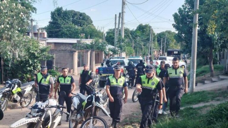 Operativo policial en Tafí Viejo: 50 personas aprehendidas y múltiples vehículos retenidos