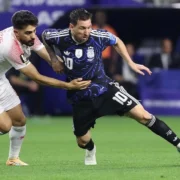 ¡Messi histórico: siete Mundiales y Argentina ganó en el Grupo J!