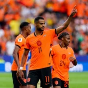 Exhibición Naranja: Países Bajos Desarticula a Suecia con un 5-1