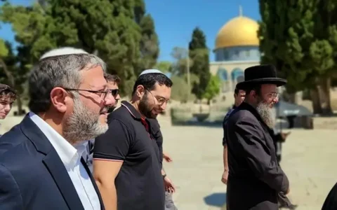 Crece la tensión en Al Aqsa tras irrupción de más de 3.000 colonos