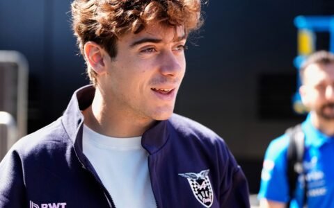 Franco Colapinto se rinde ante Silverstone: «Llevar un F1 ahí es espectacular…»