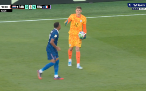 Fuerte polémica en redes por el gesto de Mbappé tras un partido