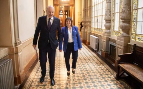 Ley de Tierras: Bullrich y Sturzenegger buscan destrabar venta a extranjeros