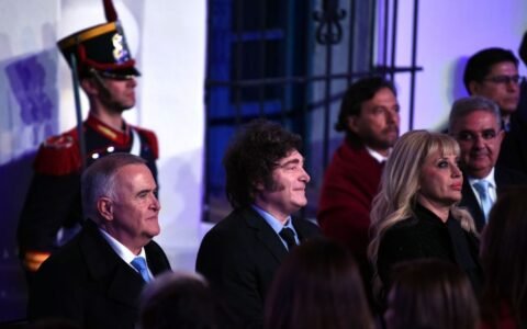 Milei en Tucumán: Dos visiones de independencia en el 9 de Julio