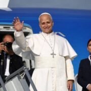 El papa León XIV visitará Argentina en noviembre