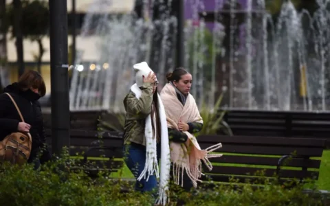 Lunes Frío en Tucumán: Temperaturas Bajas y Vientos Leves
