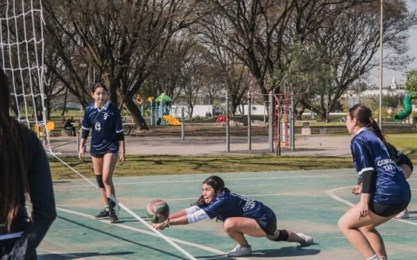 ¡350 Jóvenes De Tafí Viejo Encienden Los Juegos Estudiantiles Con Pasión!