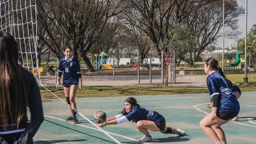 ¡350 Jóvenes De Tafí Viejo Encienden Los Juegos Estudiantiles Con Pasión!