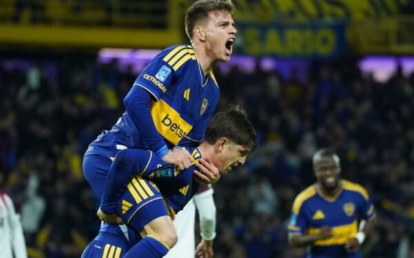 Boca se salva en el último suspiro: gol de Belmonte y liderato en el Grupo A