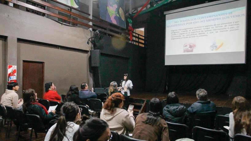 Alimentos seguros empiezan acá: capacitaron a emprendedores en Tafí Viejo