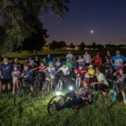 Tafí Viejo: Pedaleando bajo las estrellas para los más chicos