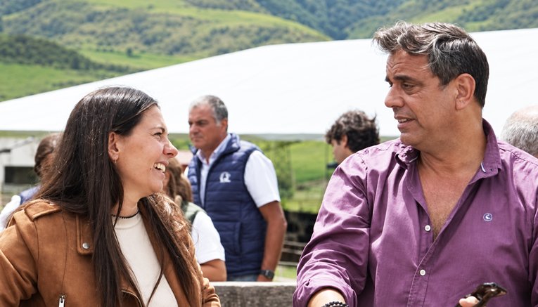 CREO en Vilo: Catalán Expulsa a Dirigentes Clave de LLA y Agudiza la Crisis