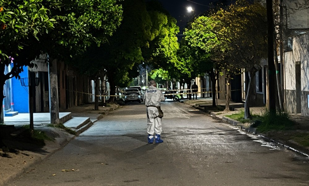 Una mujer de 79 años mató a su esposo en Villa Alem y llamó a su hijo para contarle