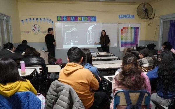 Conectando pasado y futuro: Charla sobre diseño y gestión ambiental en Tafí Viejo