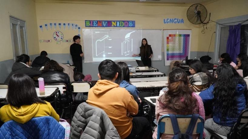 Conectando pasado y futuro: Charla sobre diseño y gestión ambiental en Tafí Viejo
