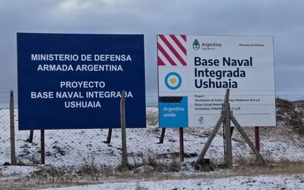 Milei reactiva la Base Naval de Ushuaia: la obra estratégica que refuerza el reclamo por Malvinas