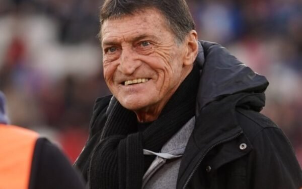 ¡Falcioni, picante! «Justo ahora se despertó River…»
