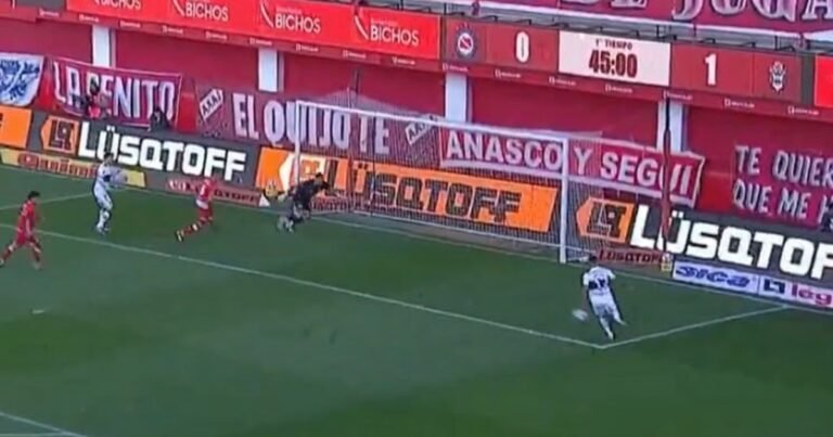 ¡Janson se come un gol increíble y Gimnasia lo sufre!