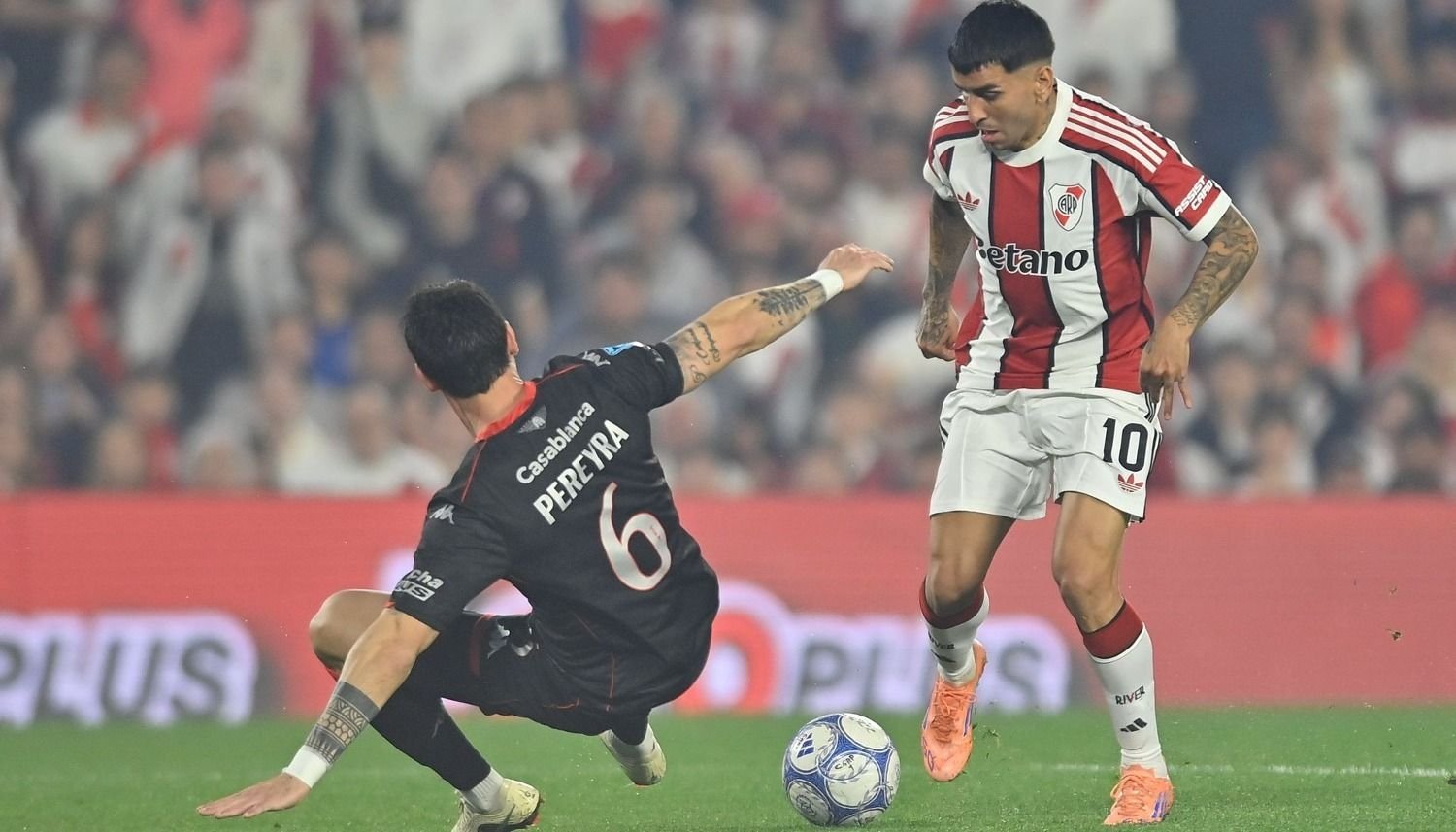 ¡Se acabó la fiesta! River cayó ante Huracán en el Monumental y cortó la racha