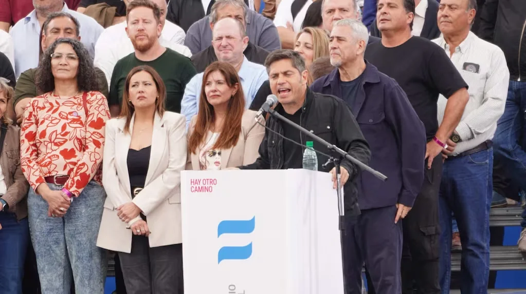 Kicillof dijo ‘cuenten conmigo’ y dejó lanzada la candidatura de 2027