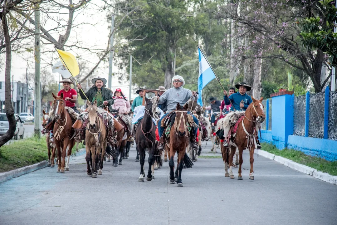 Peregrinos de los Valles encuentran refugio en la capital para honrar a la Virgen
