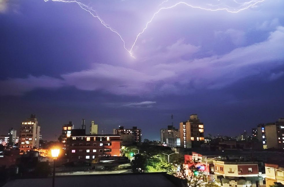 Tormentas severas anegan Tucumán: SMN mantiene alerta y anticipa frío