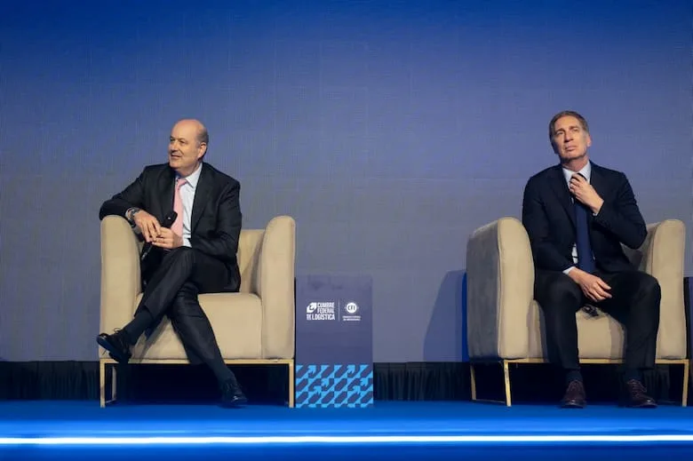 La grieta en el Gobierno: Milei debate el plan económico mientras la interna se acelera