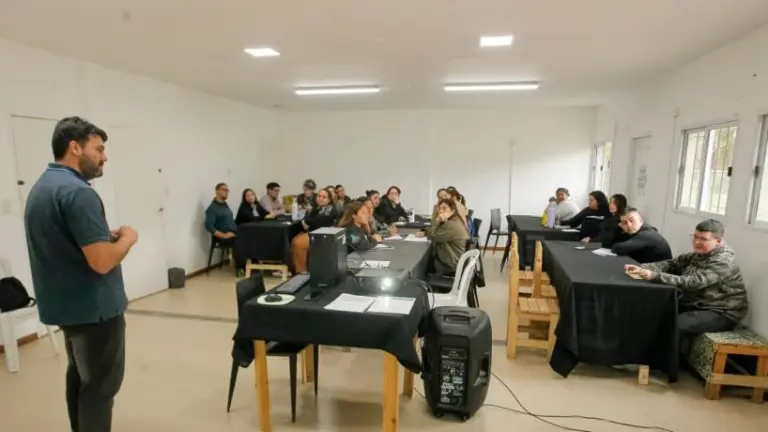 Tafí Viejo: Capacitan a municipales para optimizar servicios al vecino