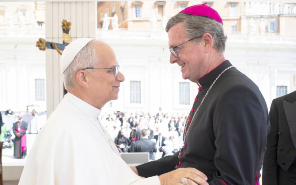 García Cuerva anticipa al Papa una Argentina “herida y dividida por la grieta”