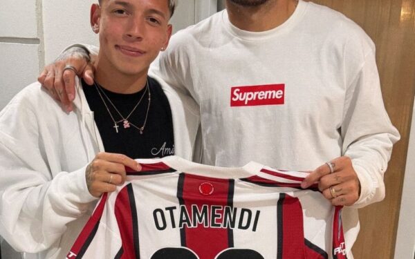 Otamendi cumple: la camiseta de River que Prestianni pidió como trofeo