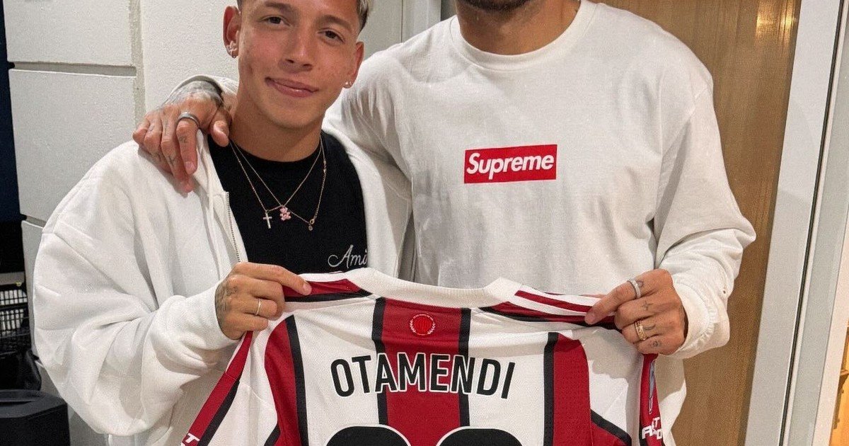 Otamendi cumple: la camiseta de River que Prestianni pidió como trofeo
