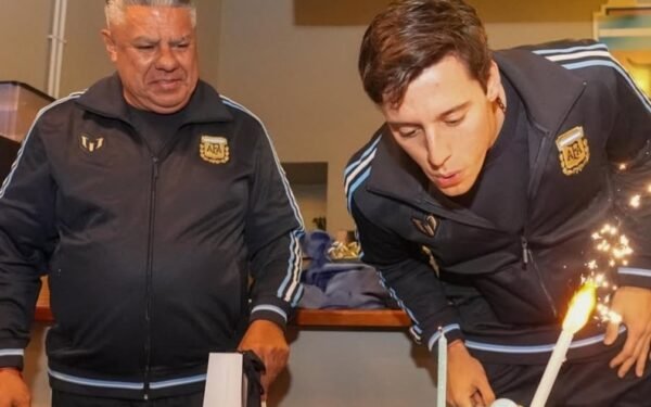 Beltrán cumple 22 en Ezeiza: el festejo con Messi que lo marcó para siempre