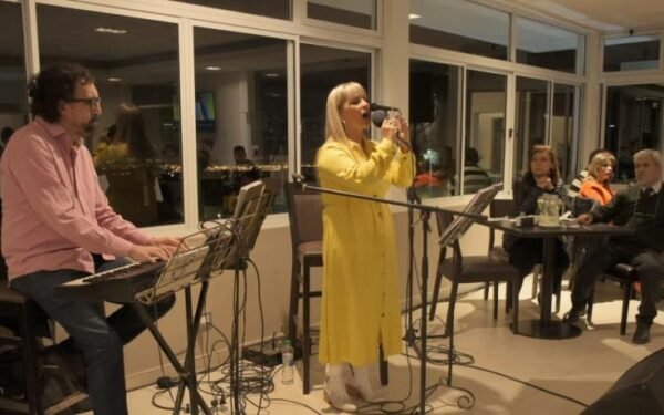 Yance y Narchi iluminan la noche taficeña con una cena show única