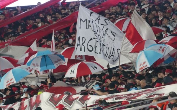 Monumental a full: la jugada del Subte que benefició a los hinchas de Tafi Viejo